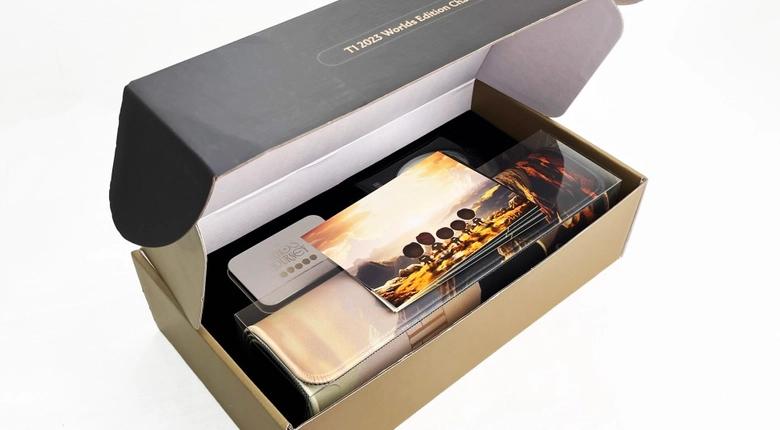 T1 굿즈 키트제작 - 틴케이스, 키캡, 콜렉트북, 장패드, 상자, 엽서