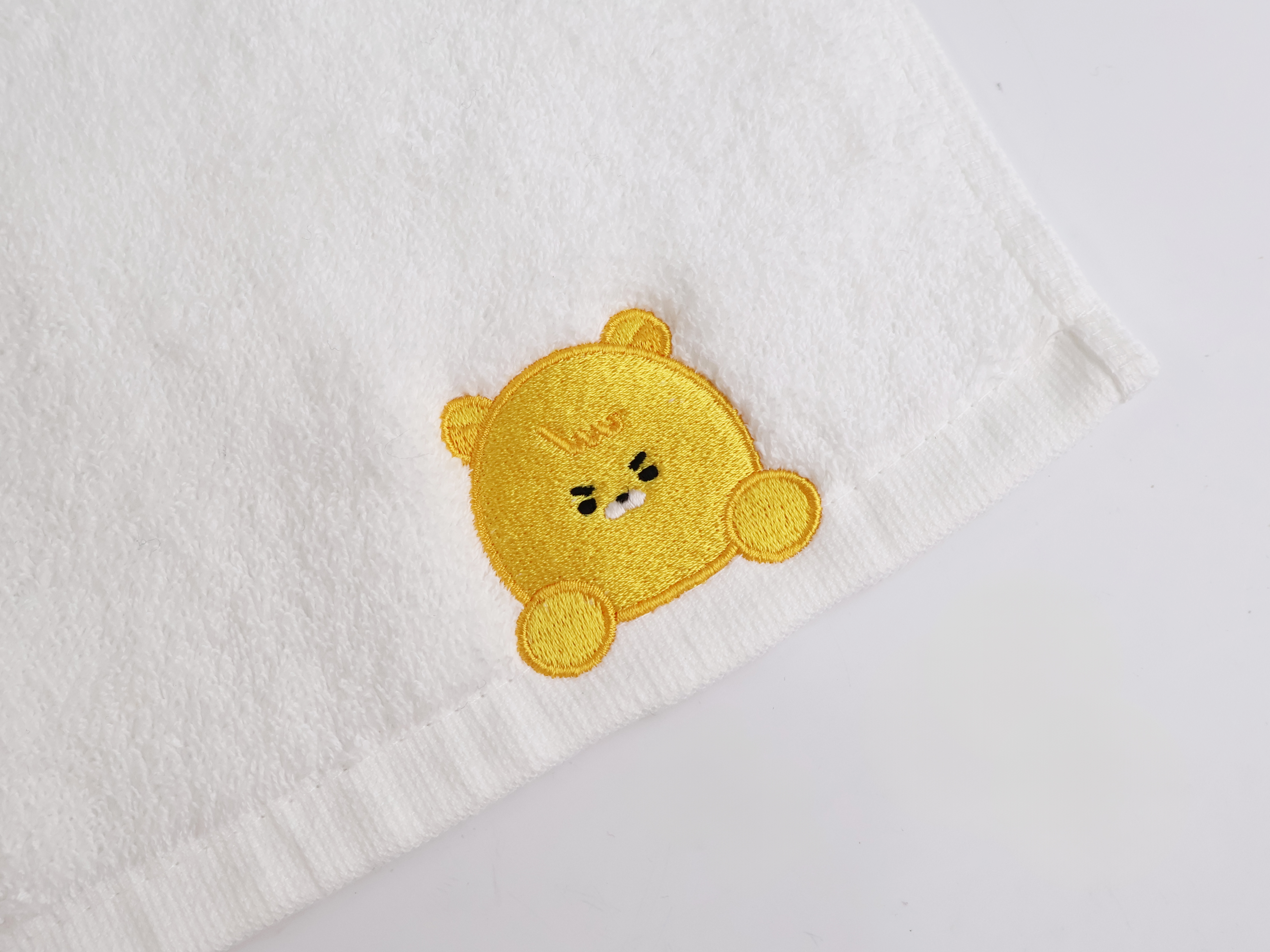 커스텀 자수 수건