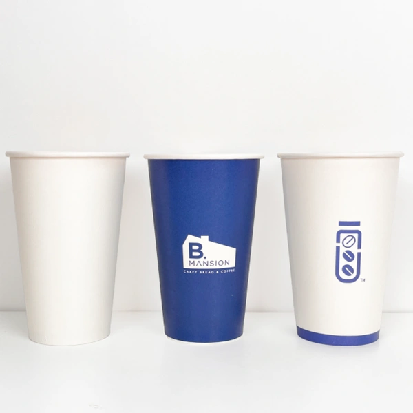 배경 종이컵 16 oz