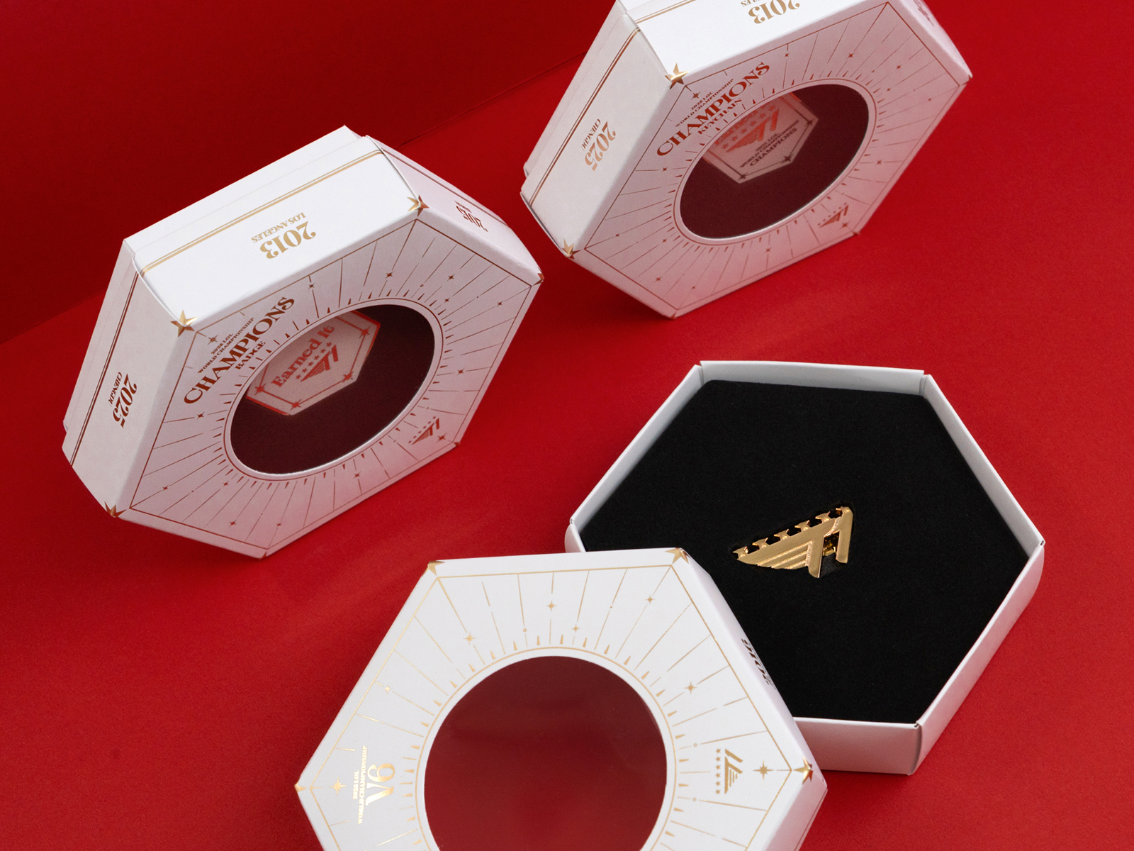 [T1] 월즈 우승 키링·뱃지 세트