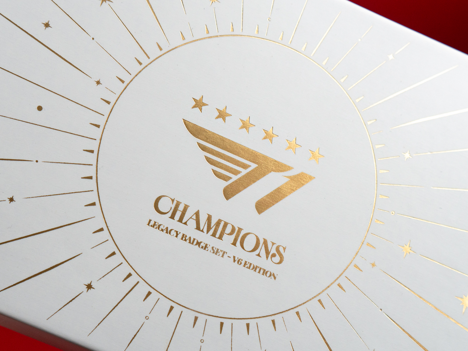 [T1] 월즈 우승 티셔츠 뱃지 패키지