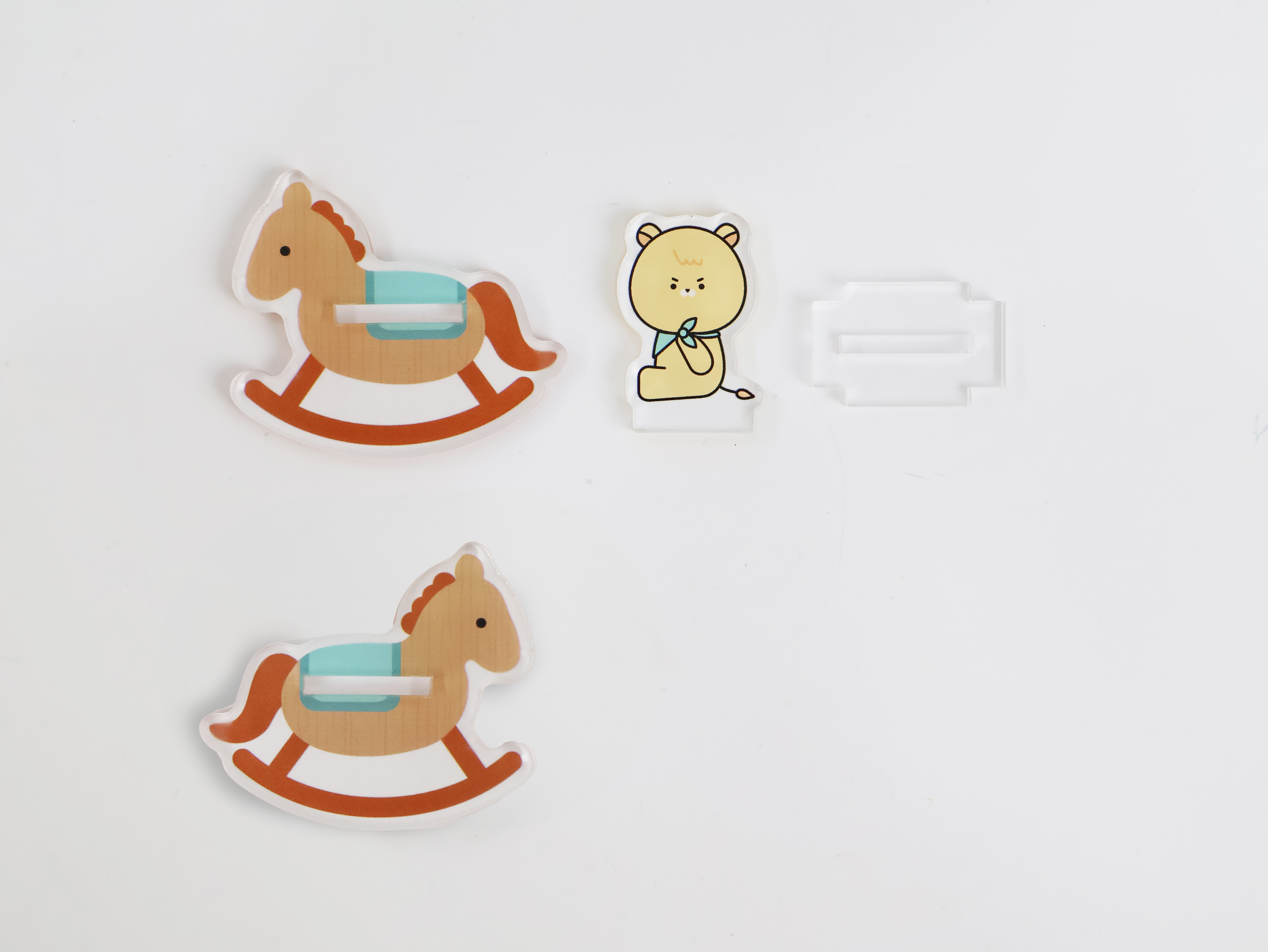 아크릴 목마